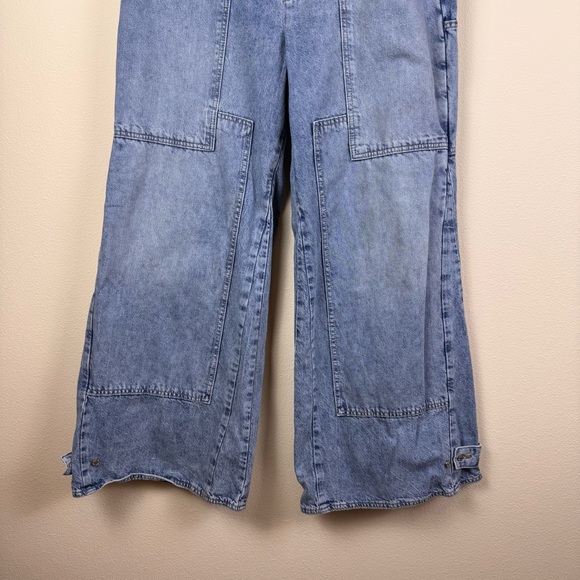 We The Free People CRVY Outlaw Wide Leg Jeans Denim Size Large Drizzle - Picture 5 of 16